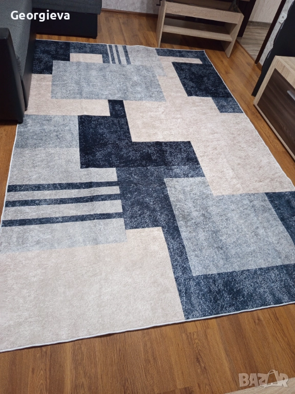 Продавам постелка за под , снимка 1