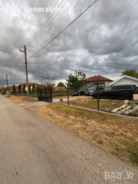 Собственик Продава Къща с 290кв.м.ЗП -9 стаи,двор 1040кв.м- с.Чернолик, снимка 1