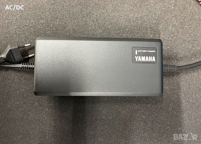 Yamaha 42V 4A 4pin charger PASC5/ Зарядно за електрически велосипед, снимка 1