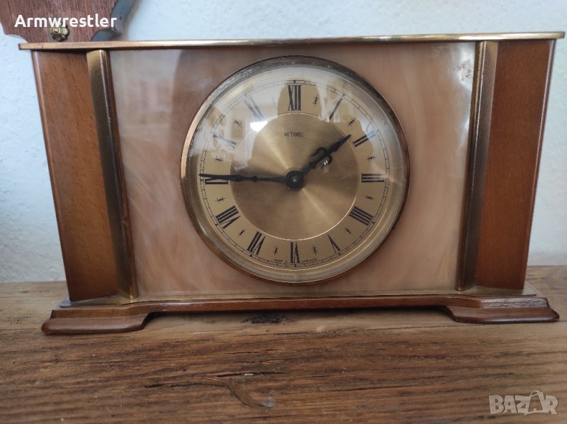 Ретро Английски Механичен Часовник Metamec, снимка 1