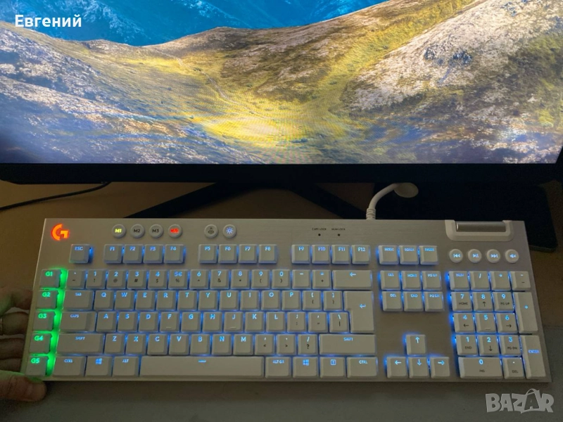 Клавиатура Logitech G815 Lightsync Tactile White — новая, снимка 1