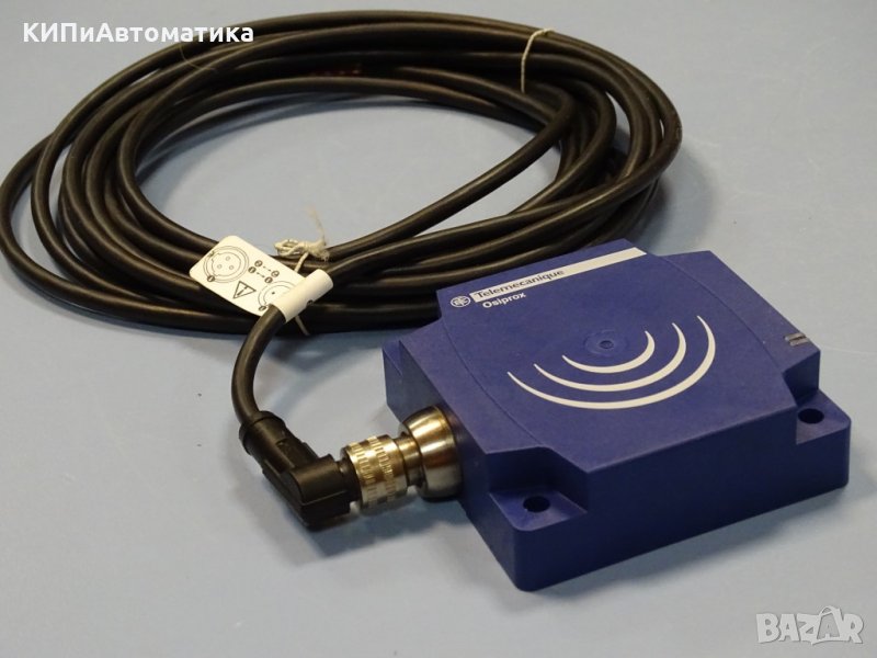 индуктивен датчик Telemecanique XS8D1A1MAU20 Prximity Sensor Inductive 24V-240V, снимка 1