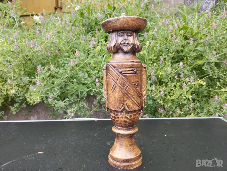 Дървена винтидж мелница., снимка 1