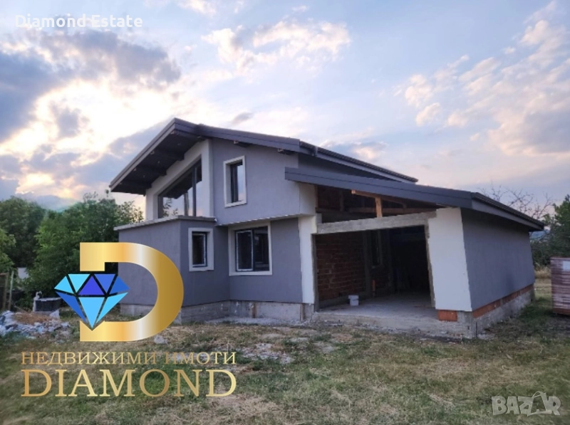 Двуетажна къща в село Рупките, общ. Чирпан, снимка 1