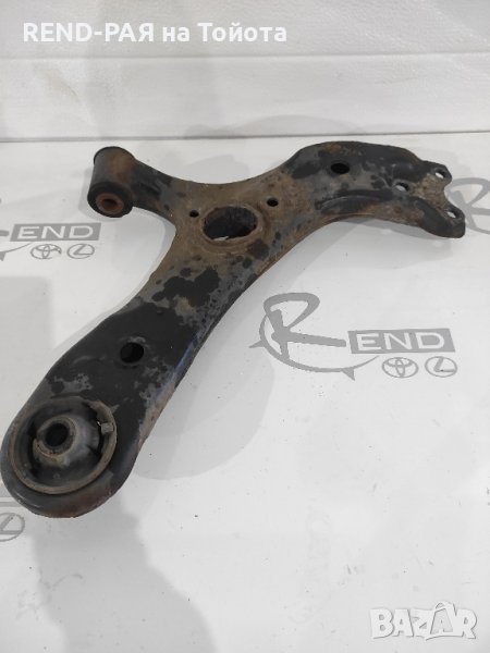 Носач преден десен за Toyota Auris E18 2016 , снимка 1