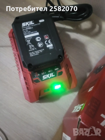 зарядно с 2 батерии на skil 12v, снимка 2 - Винтоверти - 53430023