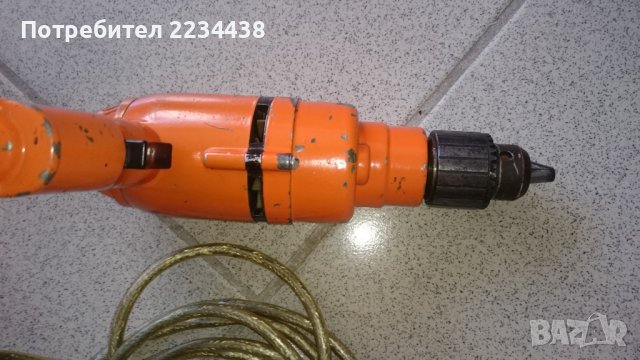 Дрелка с метален корпус, снимка 4 - Бормашини - 37289535
