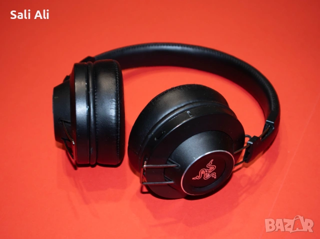 Razer Adaro Wireless слушалки, сменяеми възглавници, 15ч батерия, снимка 2 - Слушалки и портативни колонки - 53055899