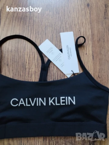 Calvin Klein Performance Low Support Sport Bra - страхотно дамско бюстие НОВО М, снимка 4 - Корсети, бюстиета, топове - 50886796