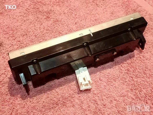 Дисплей - централен за MAZDA 3, снимка 6 - Части - 52960935