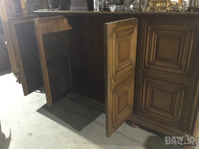 Стар шкаф за трапезария, хол, кухня масив.