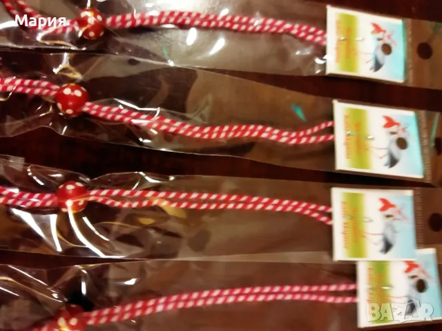 Микс от 100 бр мартеници , снимка 10 - Гривни - 47602646