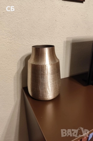 Голяма алуминиева ваза с модерен дизайн, снимка 5 - Вази - 52685725