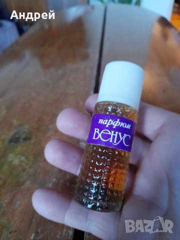 Стар парфюм Венус #2, снимка 2 - Други ценни предмети - 43929242