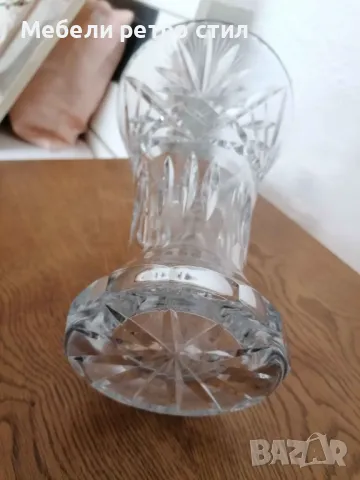 Голяма, масивна кристална ваза. Стилна, изчистена визия. Тежък и масивен кристал., снимка 5 - Други стоки за дома - 47876429