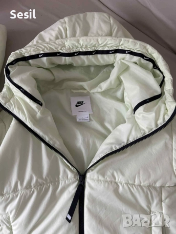 Оригинално дамско яке Nike, снимка 5 - Якета - 52717571