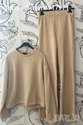 Дамски плетен комплект, носен веднъж, в отлично състояние