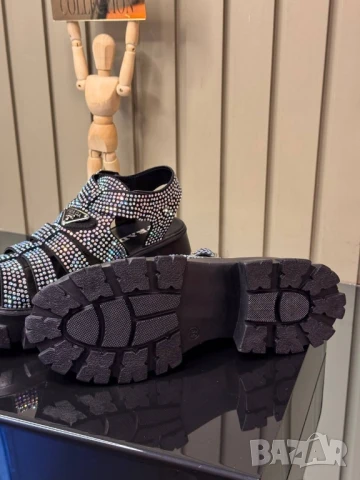 сандали prada с камъни , снимка 5 - Сандали - 51091160