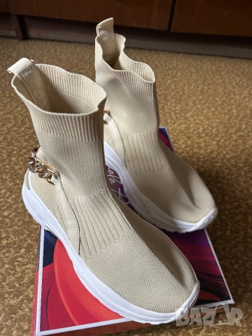 Платнени обувки - тип ботуш , снимка 4 - Дамски ежедневни обувки - 52631911