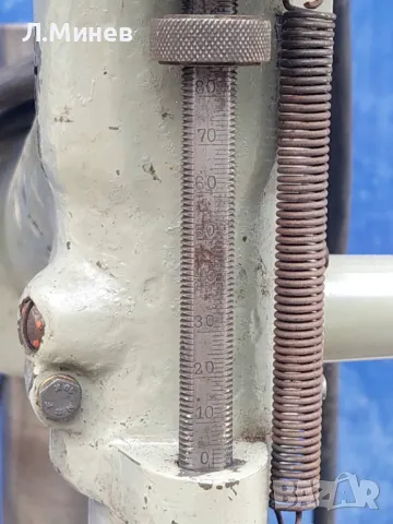 Голяма настолна колонна бормашина, снимка 7 - Бормашини - 49140526