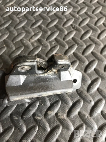 Механизъм за заключване на задния капак за Peugeot 206 (2002)