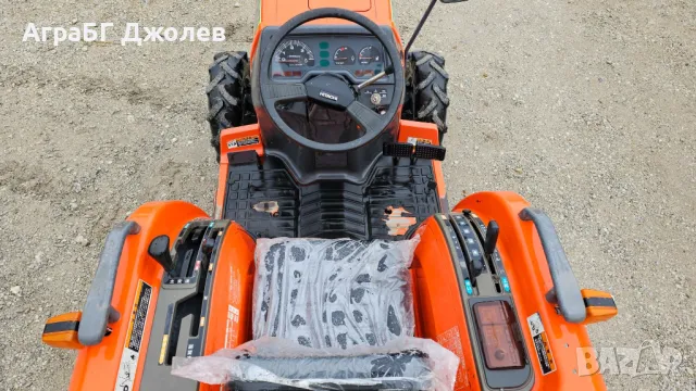 Японски трактор Hitachi NZ235 (Kubota GT23) с фреза, 4x4, 23 кс., АграБГ Джолев, снимка 9 - Селскостопанска техника - 49810258