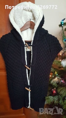 Плетен елек с качулка, размер S, снимка 2 - Елеци - 35258730