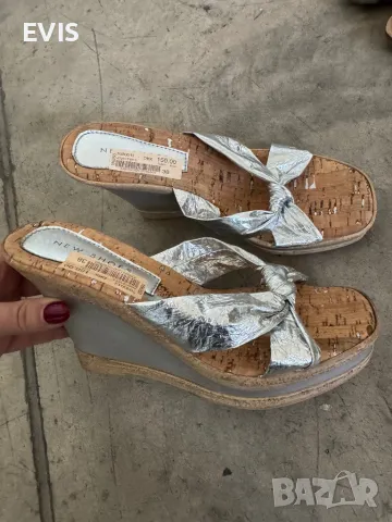 Сребристи чехли, снимка 2 - Чехли - 50018804