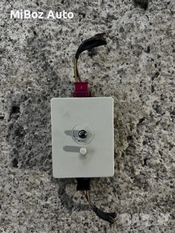 Усилвател антена БМВ Е90 91 BMW, снимка 4 - Части - 52338961