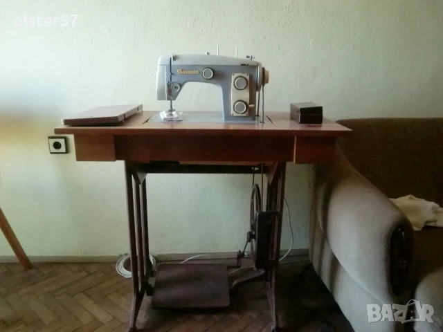 Шевна машина Naumann 8018/2, снимка 2 - Шевни машини - 50759821