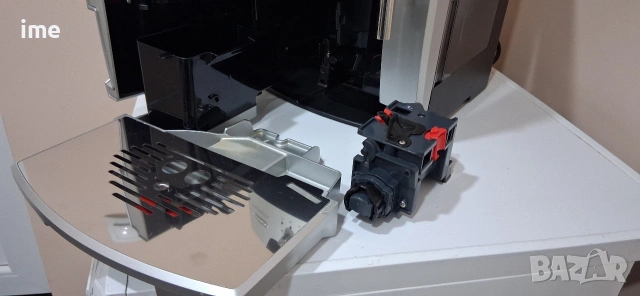 Кафеавтомат / кафемашина - робот. НОМЕР 21. Delonghi Magnifica. Type ESAM04.110.S. Работи с мляно..., снимка 7 - Кафемашини - 53222454