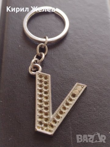 Метален ключодържател буква V много красив стилен дизайн 18043, снимка 3 - Други - 43656318