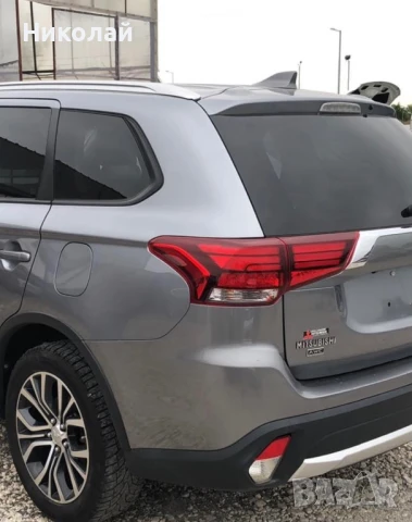 Mitsubishi Outlander V6, снимка 3 - Автомобили и джипове - 51303186
