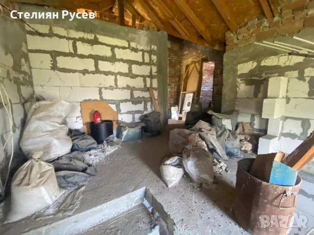 интересна къща / вила в с. Айдемир, Татарица, ул. ”Снежанка” 8, последната пресечка под *трите П* . , снимка 3 - Къщи - 49828494