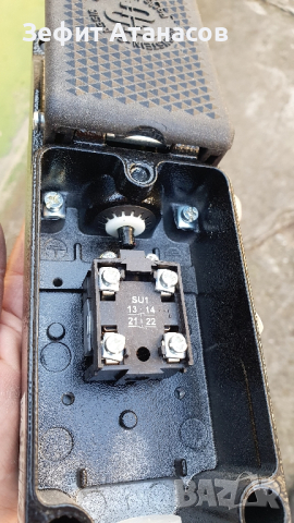 Крачен педален превключвател Bernstein, снимка 11 - Други машини и части - 38492923