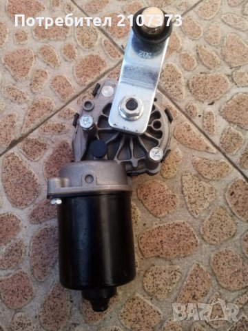 Продавам НОВО МОТОРЧЕ ЗА ЧИСТАЧКИ за TOYOTA RAV 4 от 2000 до 2005 г. 