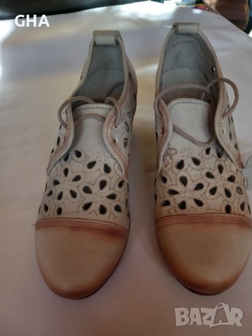 Дамски обувки с нисък ток No 38 естествена кожа, снимка 1 - Дамски обувки на ток - 43087548