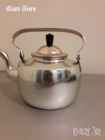 Стар чайник , снимка 1 - Антикварни и старинни предмети - 26707460
