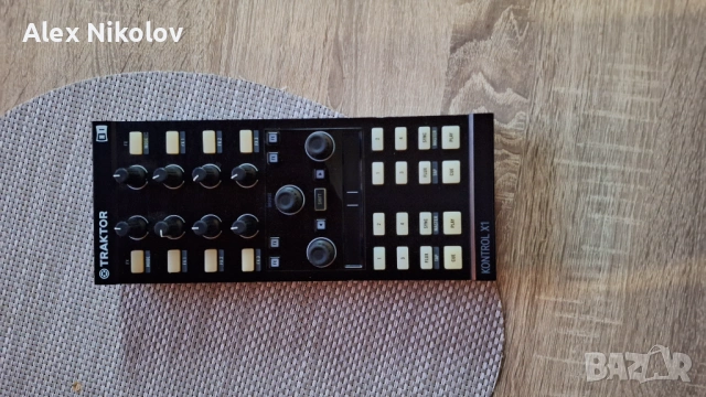 Native Instruments Traktor Kontrol X1 MK2, снимка 3 - Друга електроника - 53264140