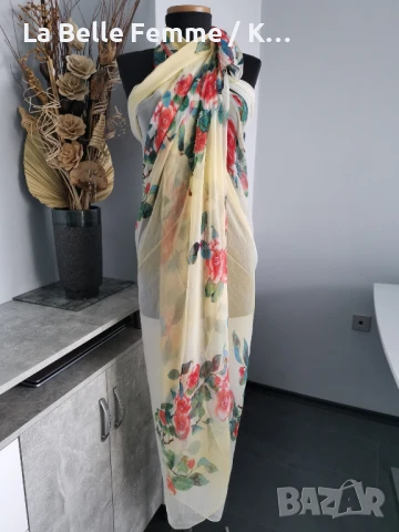 Парео от 100% коприна с размер 180/125 см., снимка 2 - Шалове - 50671760