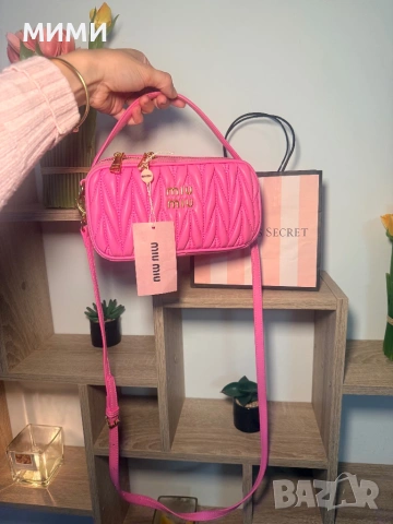 Miu Miu чантичка, снимка 2 - Чанти - 53511242