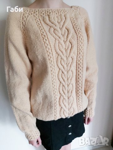 Ръчно плетен пуловер с аранови елементи , снимка 4 - Блузи с дълъг ръкав и пуловери - 23873451
