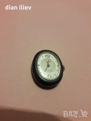 Стар дамски механичен часовник -Заря , снимка 5 - Антикварни и старинни предмети - 26537399