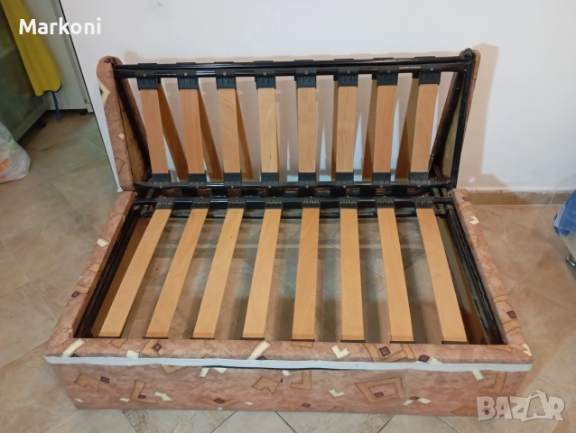 Продавам разтегателен диван , снимка 3 - Спални и легла - 53188002