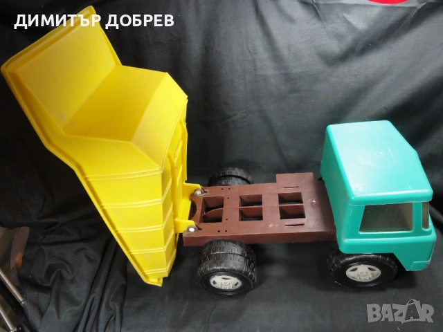 СТАРА РЕТРО СОЦ НРБ ПЛАСТМАСОВА ИГРАЧКА КАМИОН САМОСВАЛ КДН ЛЮЛИН, снимка 5 - Колекции - 53291660