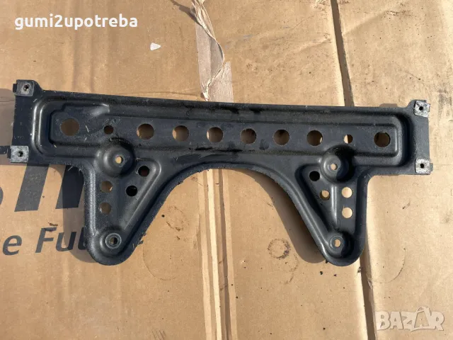 Носеща Греда под Раздатка Mercedes E class W211 V6 4matic, снимка 2 - Части - 49497762