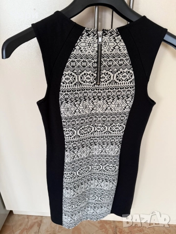 Рокля DIVIDED by H&M 36, снимка 2 - Рокли - 52635902