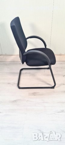 Офис ергономичен посетителски стол Dauphin внос от германия , снимка 2 - Столове - 43045016