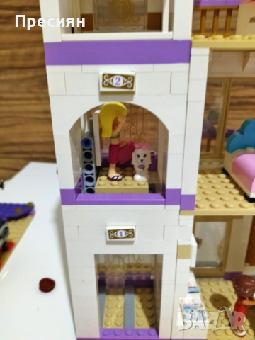 Продавам LEGO Friends Гранд хотел Хартлейк 41101, снимка 4 - Други игри - 36468629