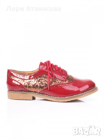Дамски  стилни обувки от червен лак с връзки , снимка 1 - Дамски ежедневни обувки - 28437741